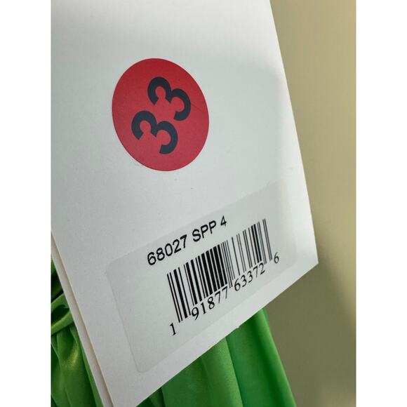 Mac Duggal NWT One Shoulder Bow Asymmetrical Hem Gown in Spring Green Size 4 - Picture 6 of 11